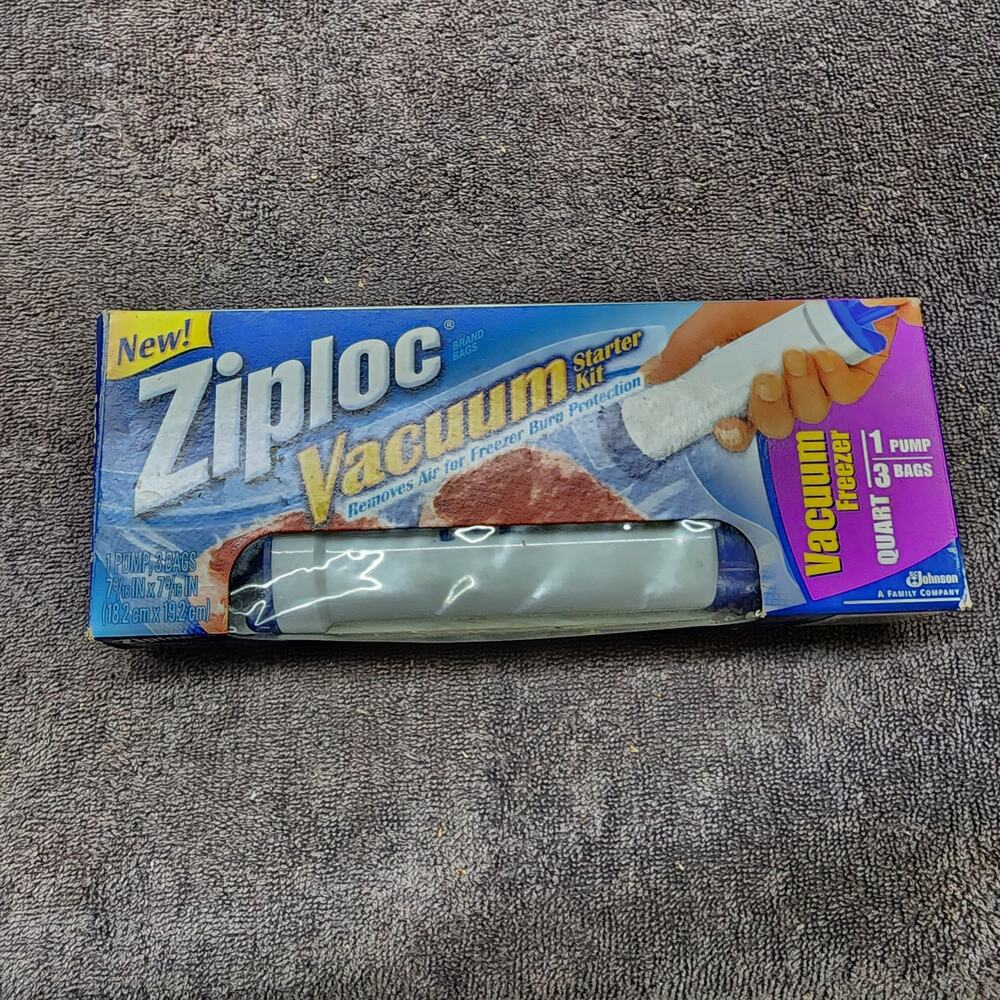 Ziploc Hand pump vacuum starter kit open box 4 bags 1 pump pre-owned b42